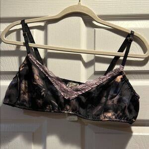NWT! Free People Intimately Lace Trim Satin Floral Bralette Top L